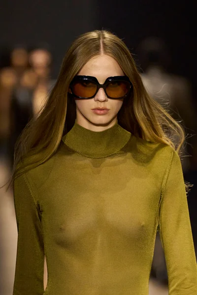 Look 34